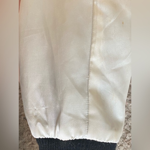 ZUMIEZ - Rose embroidered bomber jacket - Picture 6 of 7